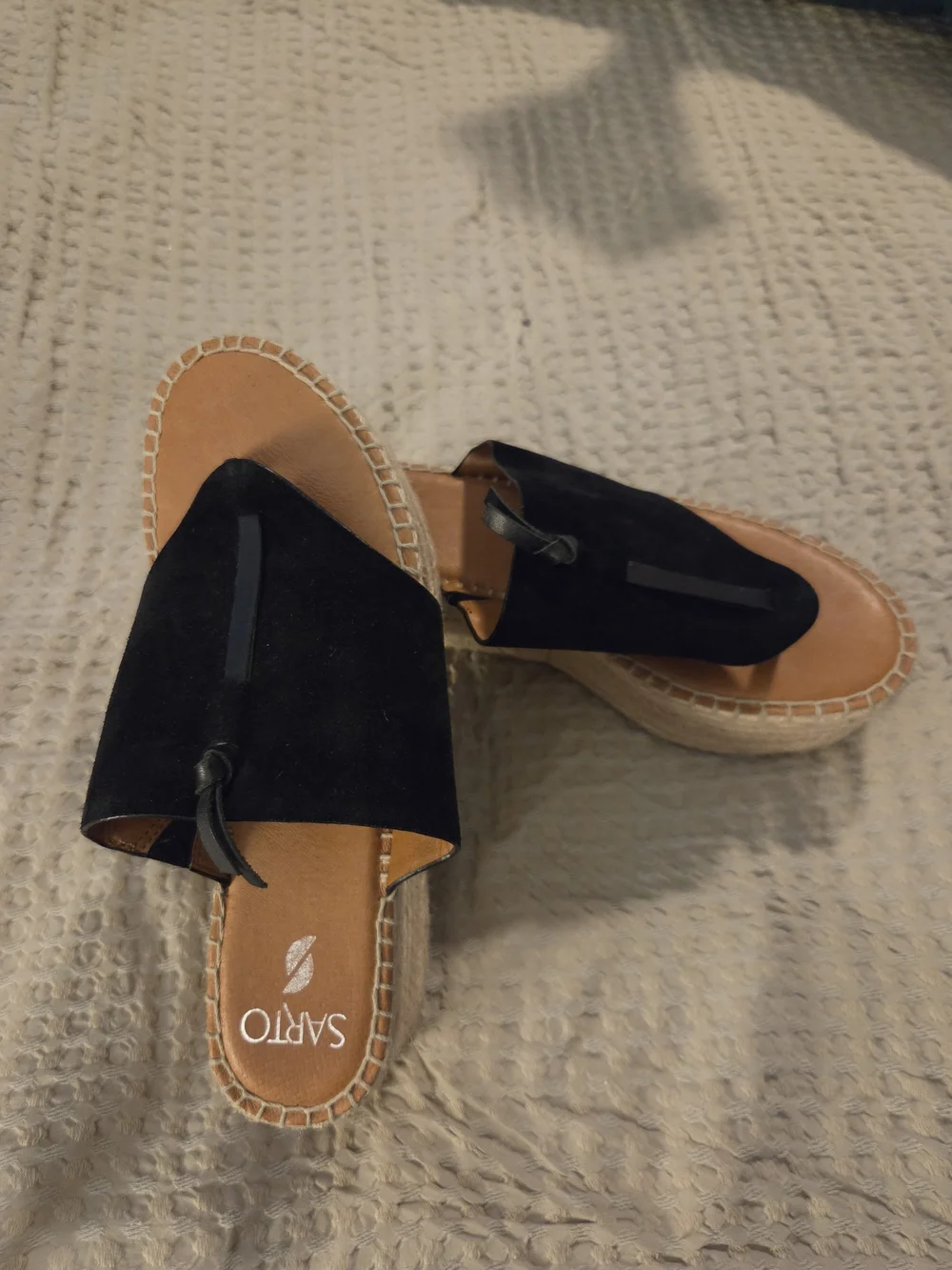 Franco Sarto Black Espadrille Platform Thong Sandals